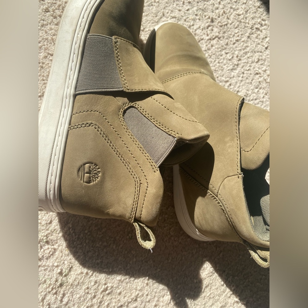 Timberland waterproof shoes! Great for winter!